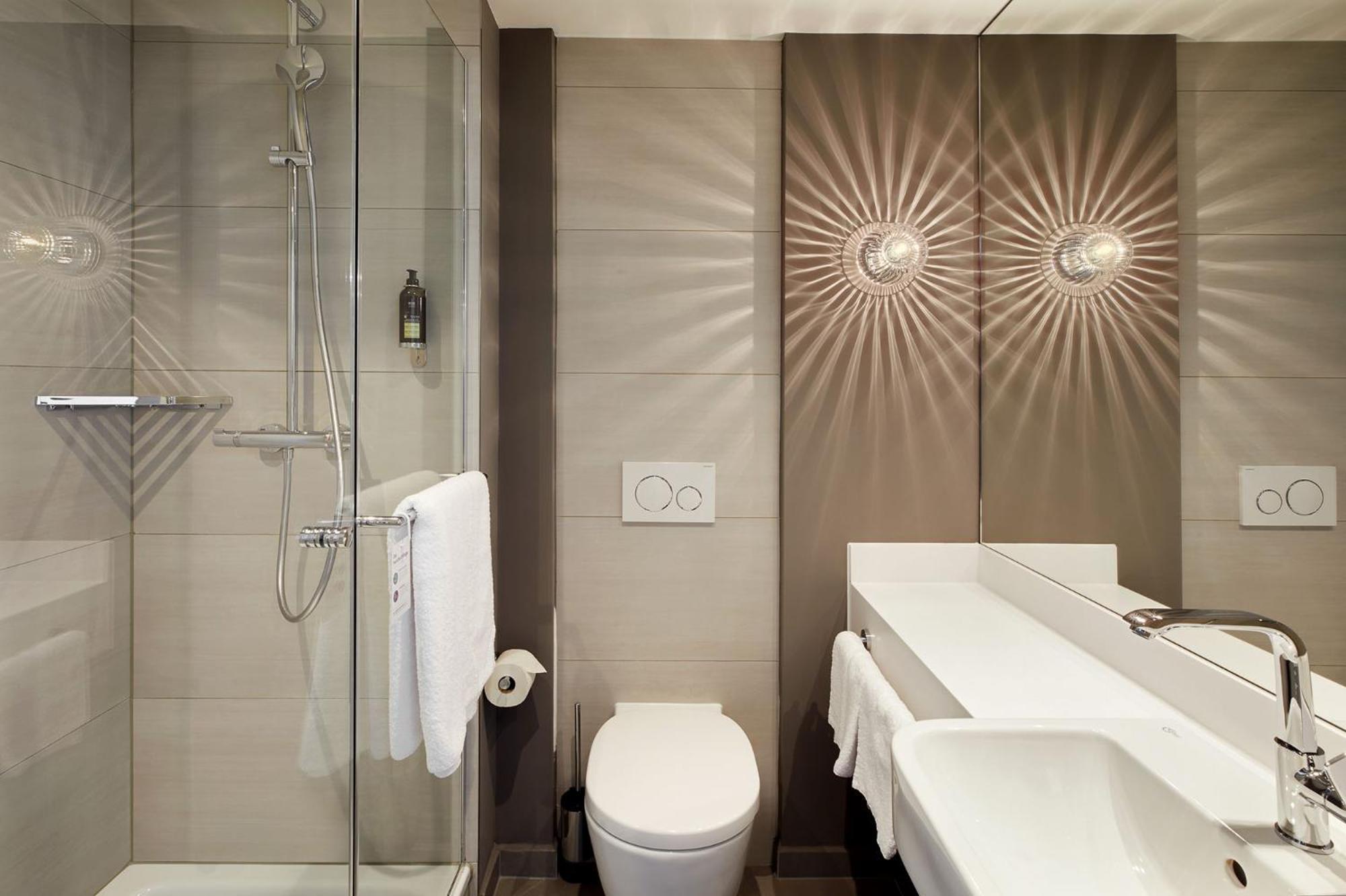 Premier Inn Hamburg City Zentrum Luaran gambar