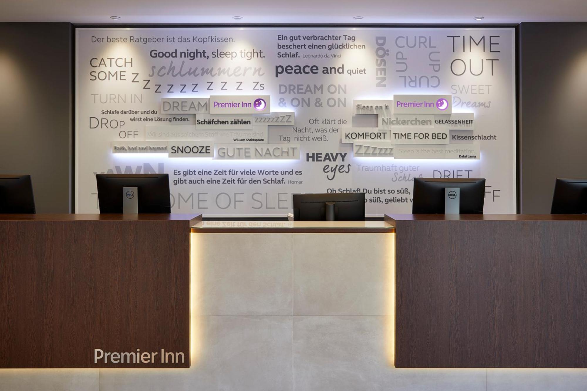 Premier Inn Hamburg City Zentrum Luaran gambar