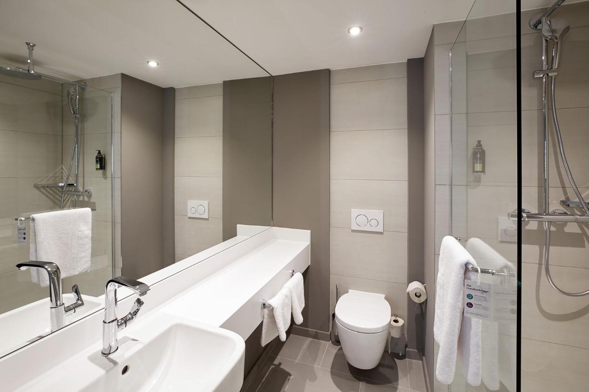 Premier Inn Hamburg City Zentrum Luaran gambar